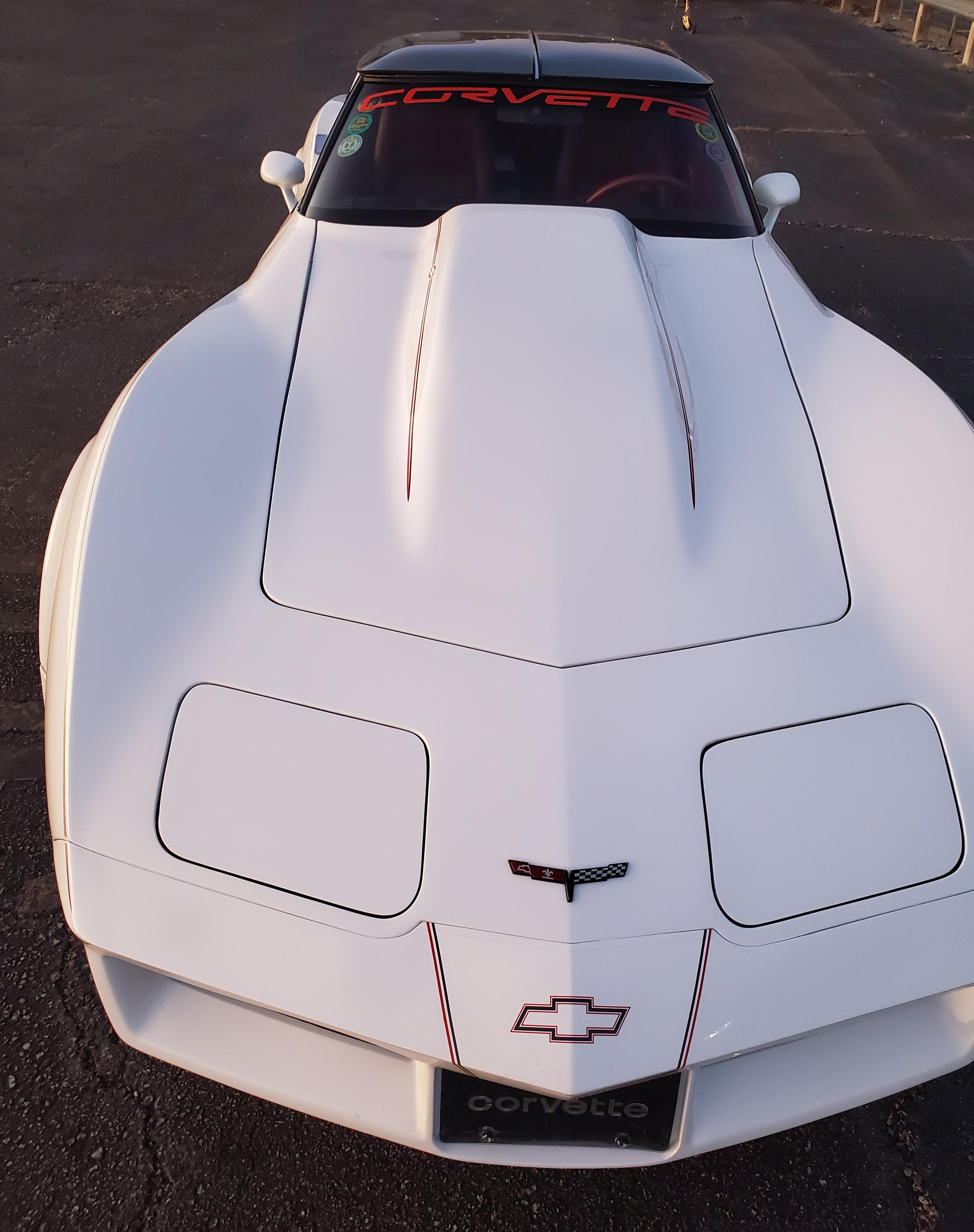 1st Image of a 1981 CHEVROLET CORVETTE