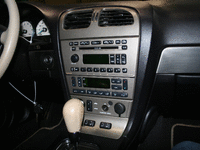 Image 9 of 13 of a 2005 FORD THUNDERBIRD