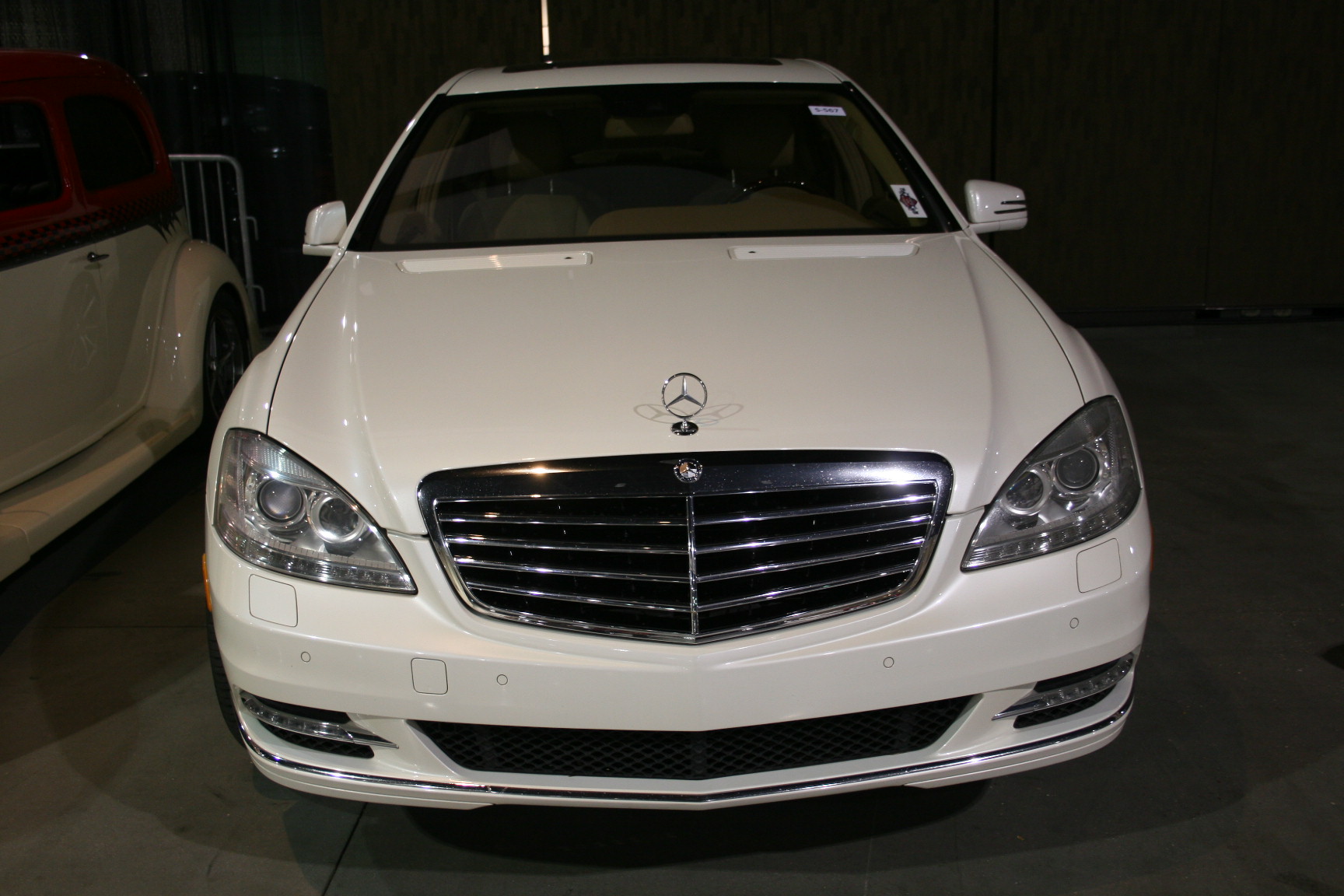 0th Image of a 2011 MERCEDES-BENZ S-CLASS S550