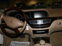 Image 3 of 19 of a 2011 MERCEDES-BENZ S-CLASS S550