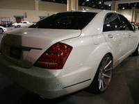 Image 11 of 19 of a 2011 MERCEDES-BENZ S-CLASS S550