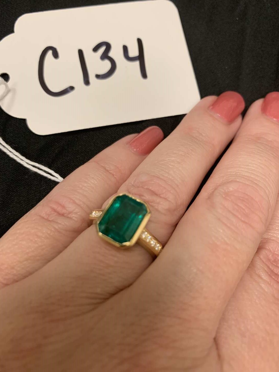 0th Image of a N/A RING EMERALD & DIAMOND