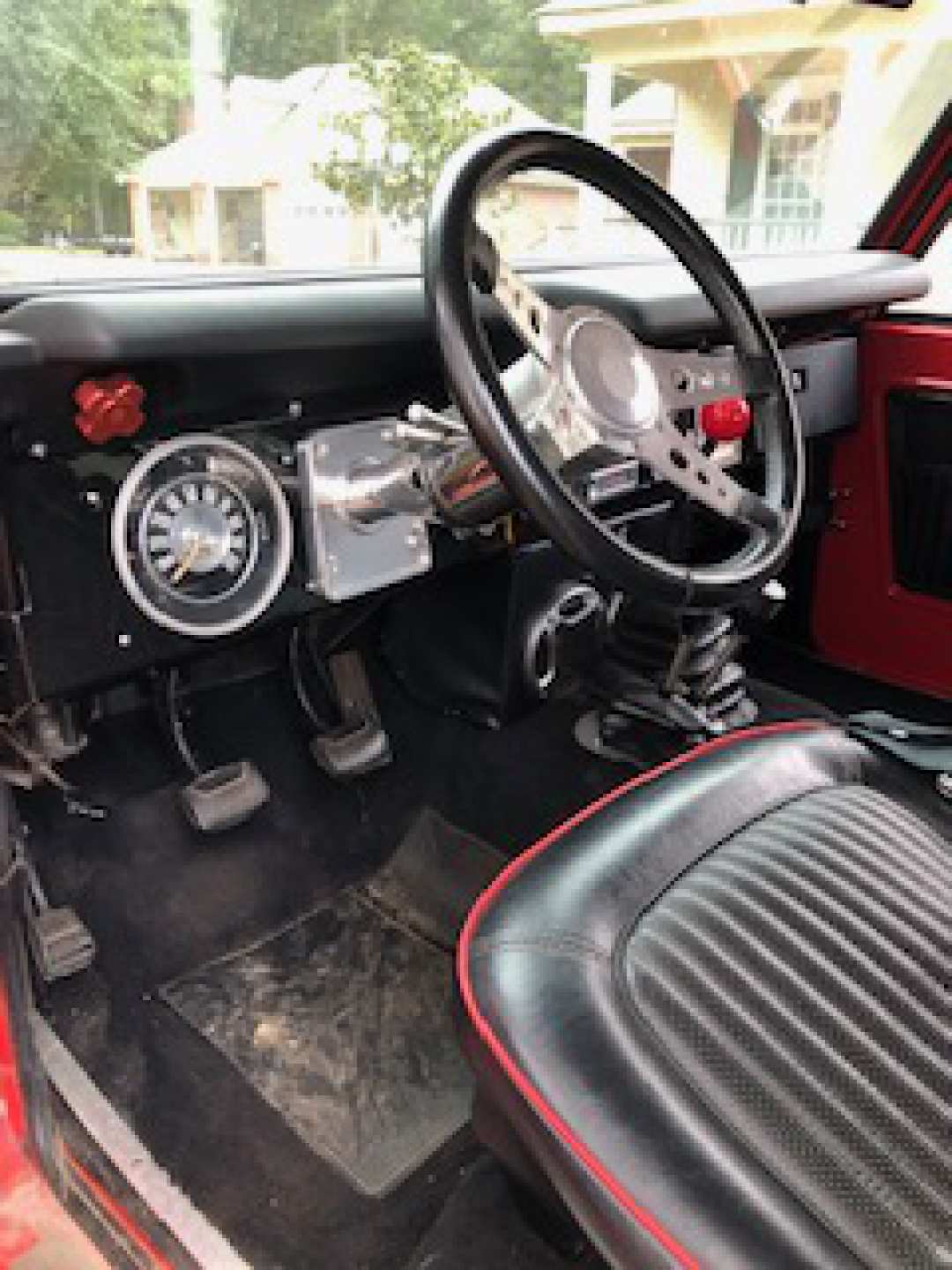 4th Image of a 1971 FORD BRONCO