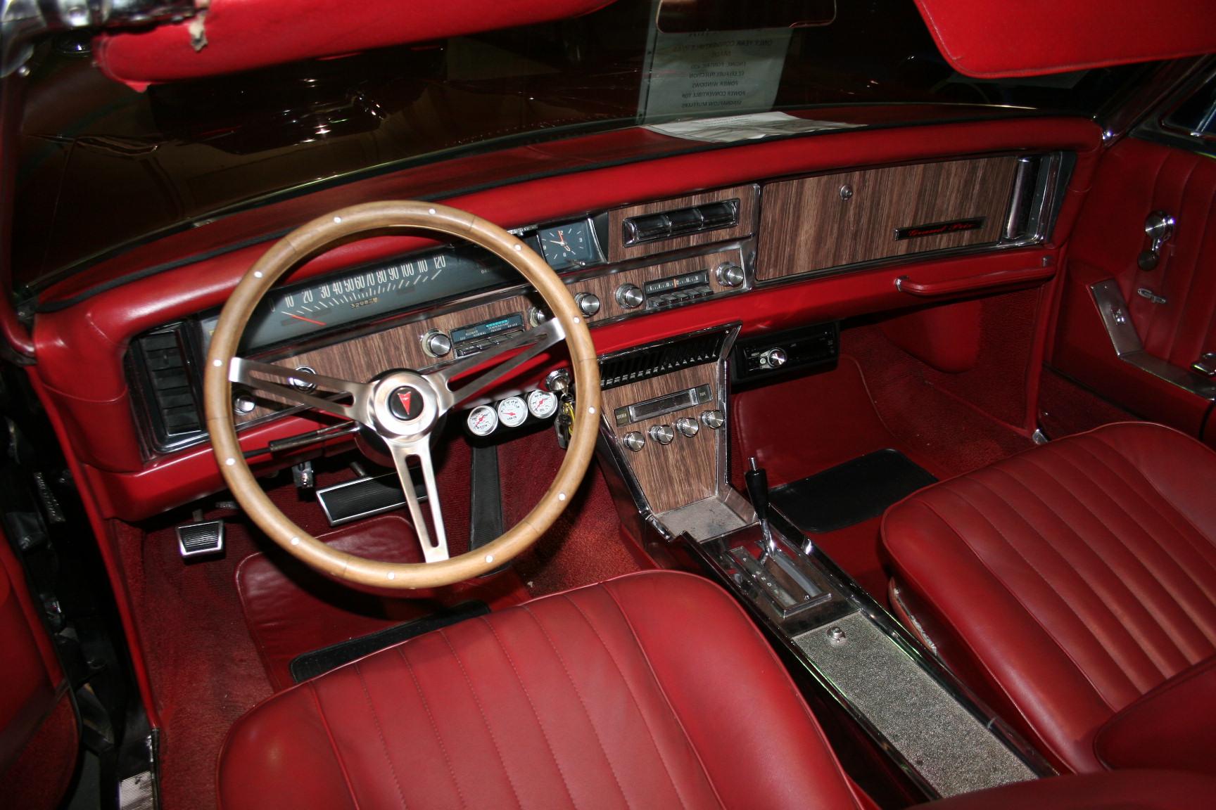 4th Image of a 1967 PONTIAC GRAND PRIX