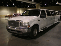 Image 2 of 20 of a 2004 FORD EXCURSION XLT