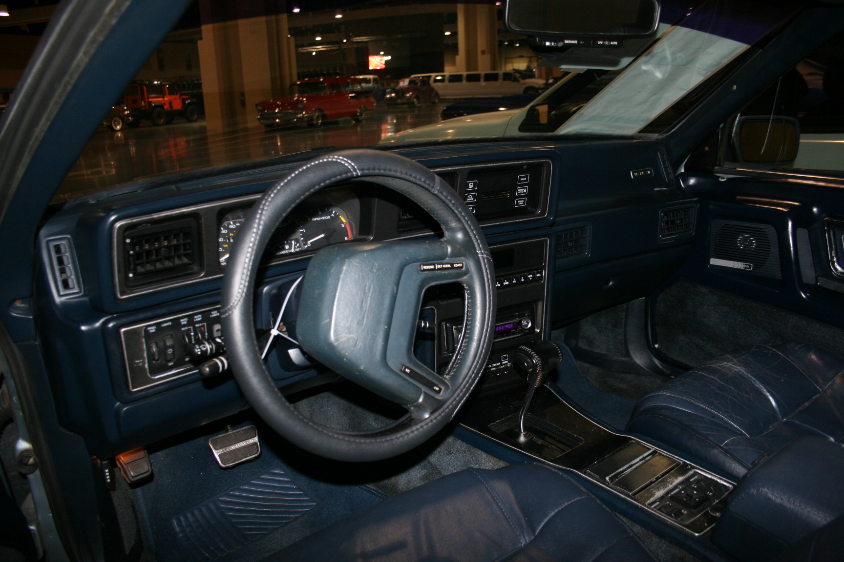 2nd Image of a 1988 LINCOLN MARK VII LSC