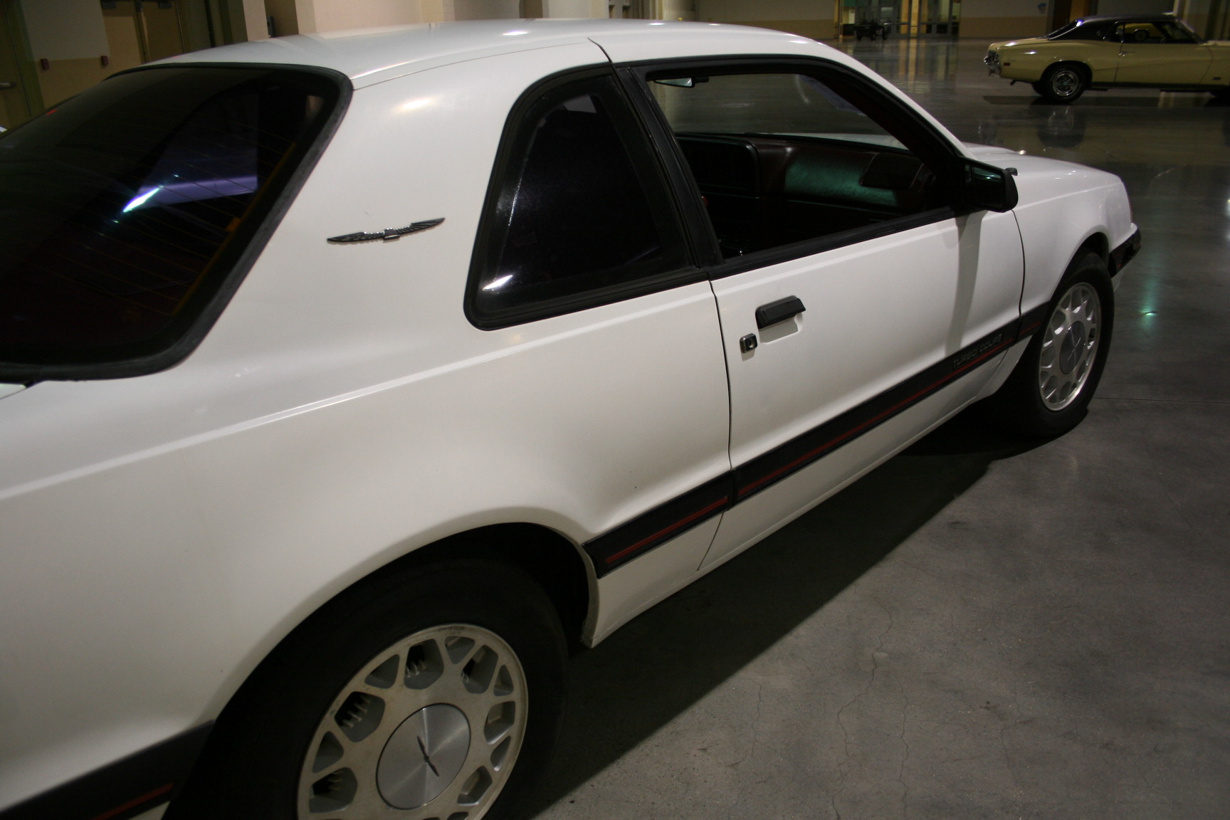 8th Image of a 1988 FORD THUNDERBIRD TURBO