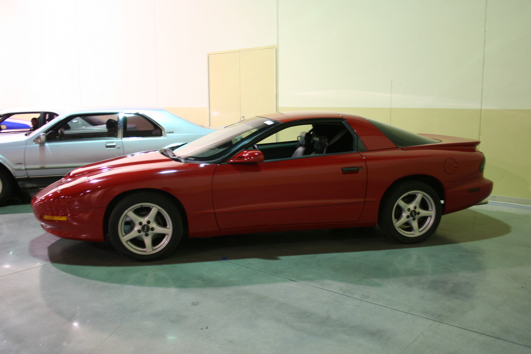 2nd Image of a 1996 PONTIAC FIREBIRD