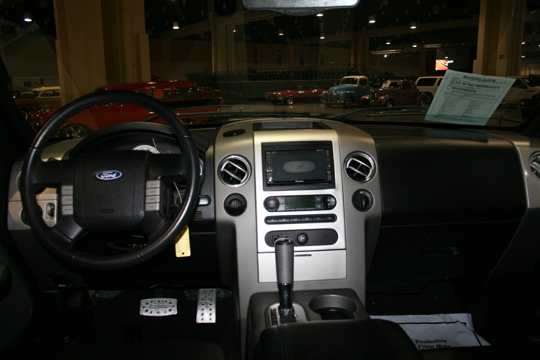 2nd Image of a 2005 FORD F-150