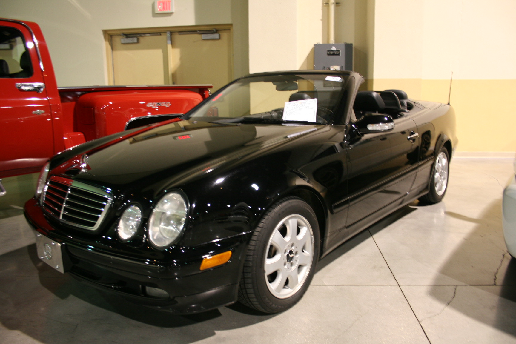 1st Image of a 2002 MERCEDES CLK 320