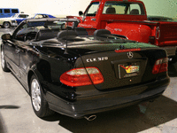Image 10 of 11 of a 2002 MERCEDES CLK 320