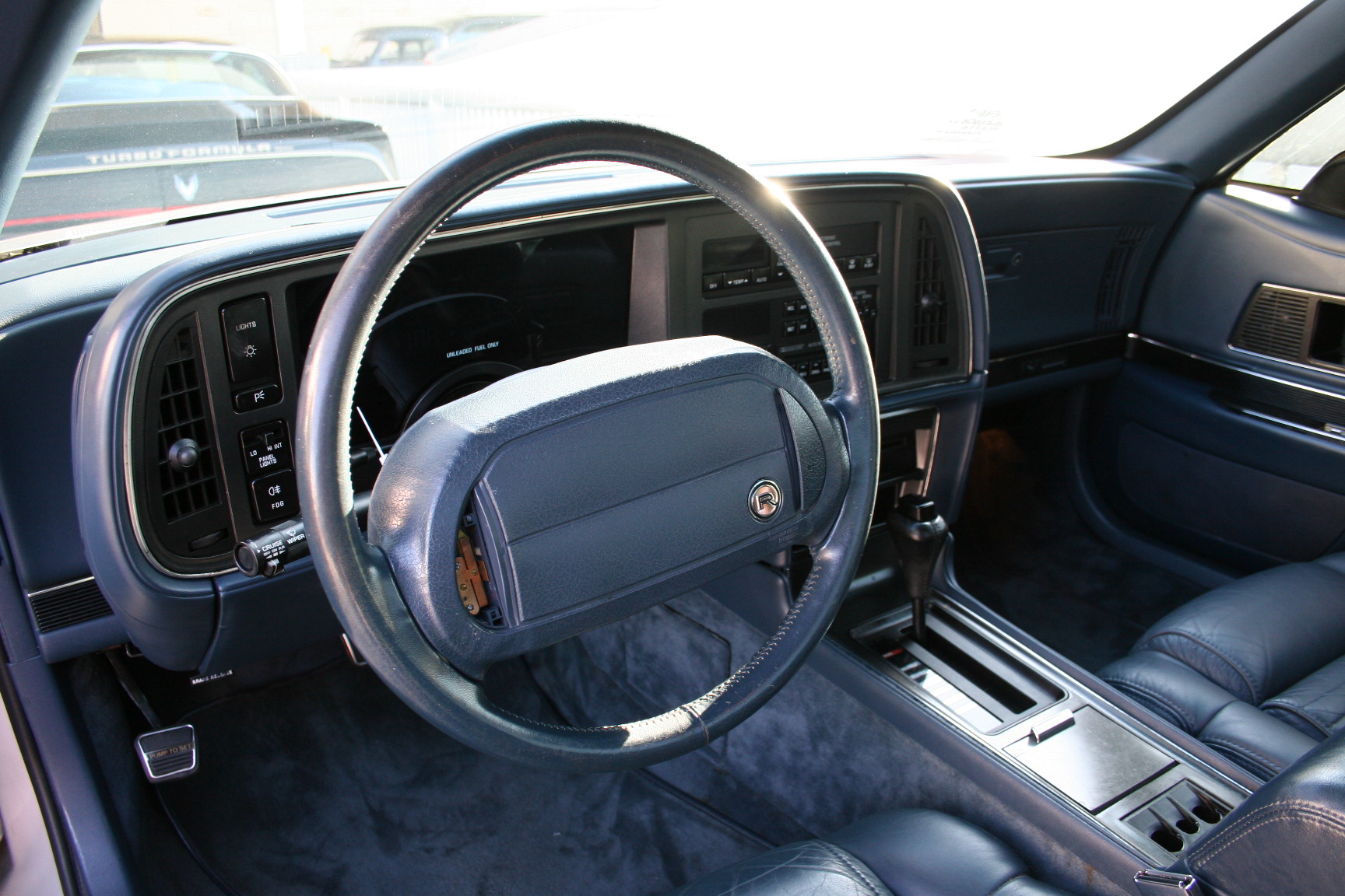 2nd Image of a 1990 BUICK REATTA