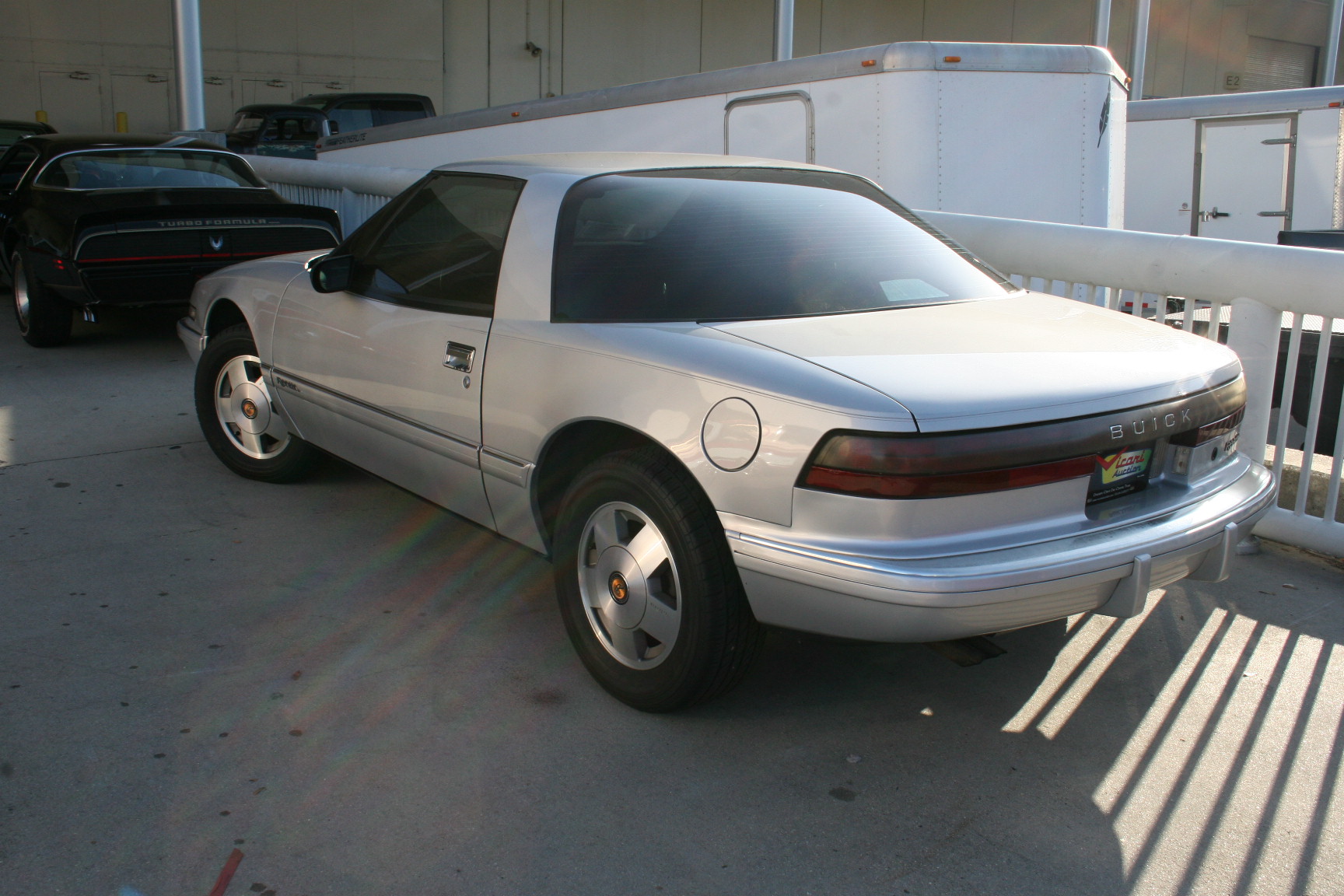 7th Image of a 1990 BUICK REATTA