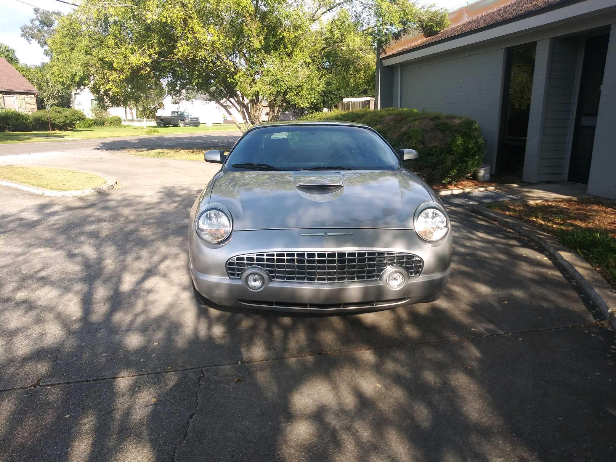 3rd Image of a 2004 FORD THUNDERBIRD