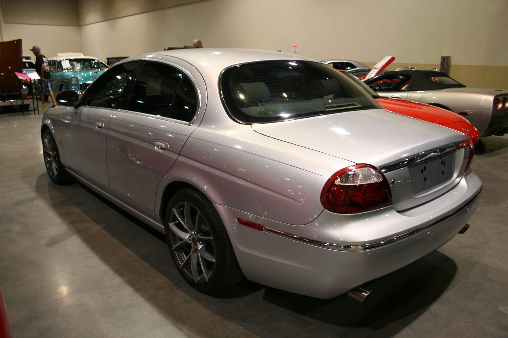 14th Image of a 2008 JAGUAR S-TYPE