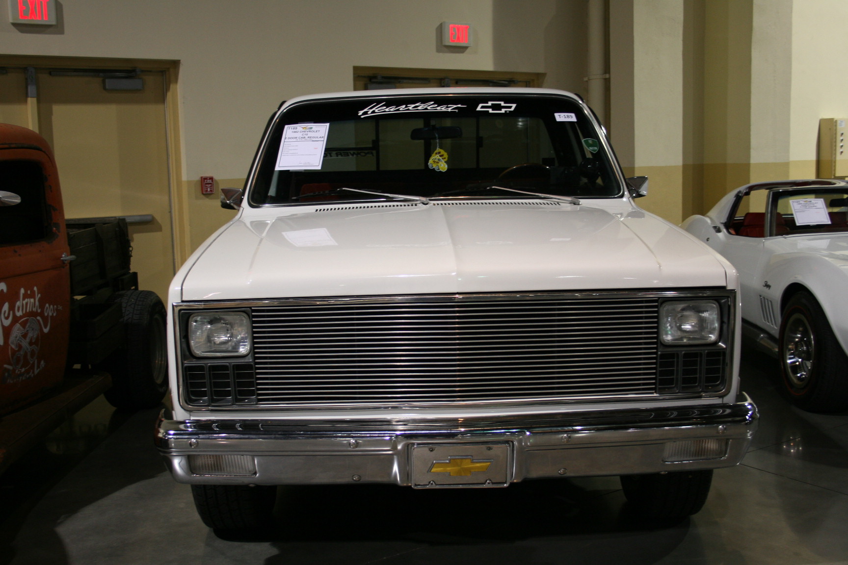 2nd Image of a 1982 CHEVROLET C10