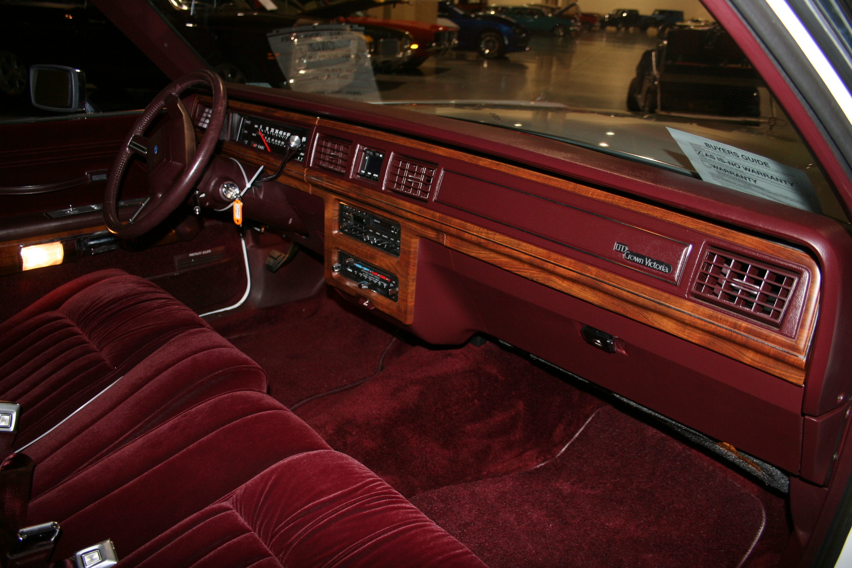 5th Image of a 1988 FORD LTD CROWN VICTORIA LX