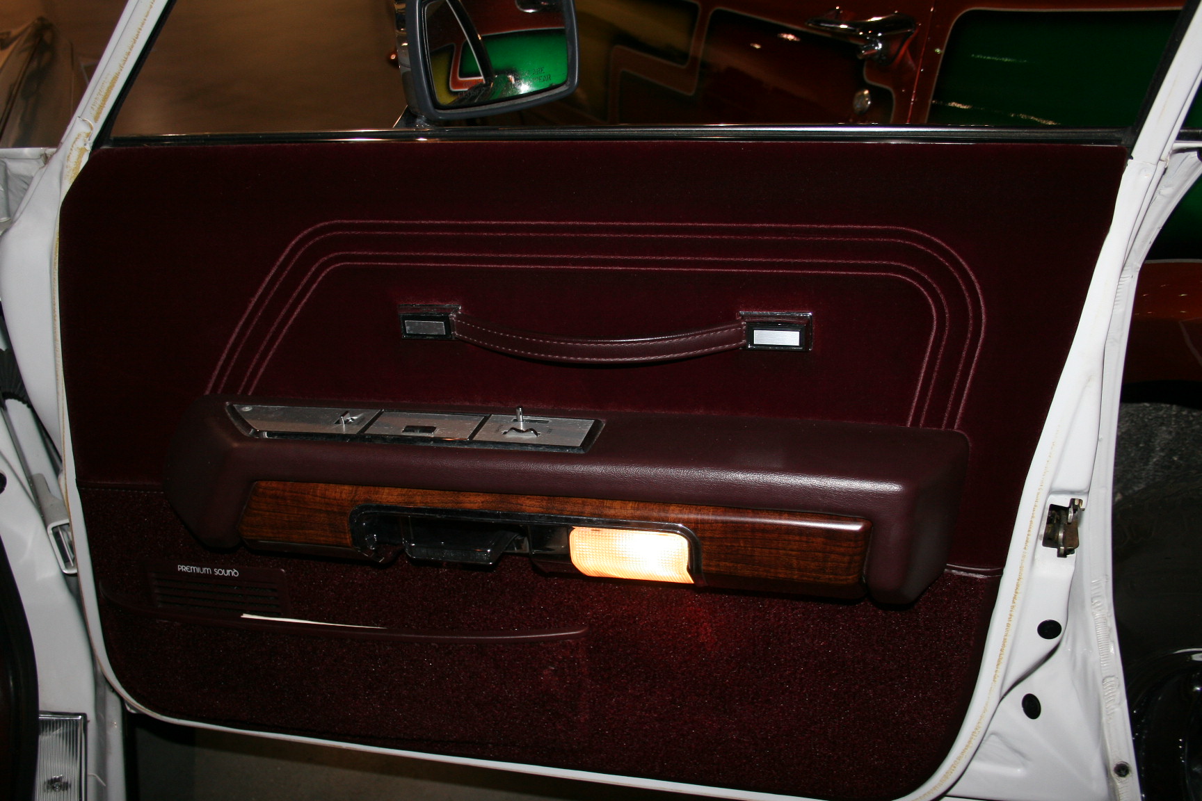 7th Image of a 1988 FORD LTD CROWN VICTORIA LX