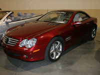 Image 2 of 9 of a 2004 MERCEDES-BENZ SL-CLASS SL500