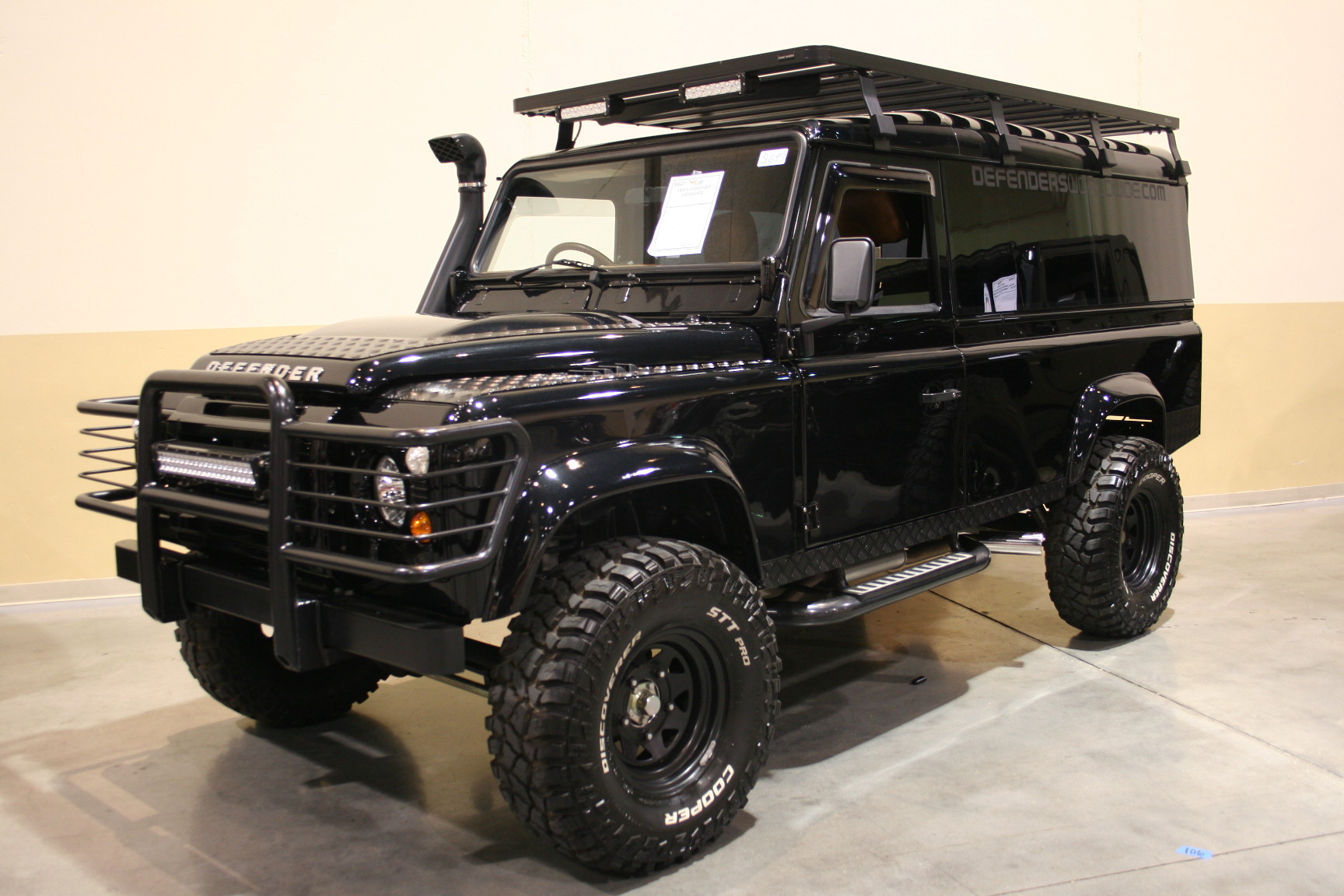 1st Image of a 1989 LANDROVER DEFENDER