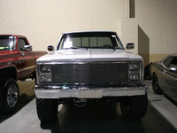 Image 3 of 12 of a 1984 CHEVROLET K10