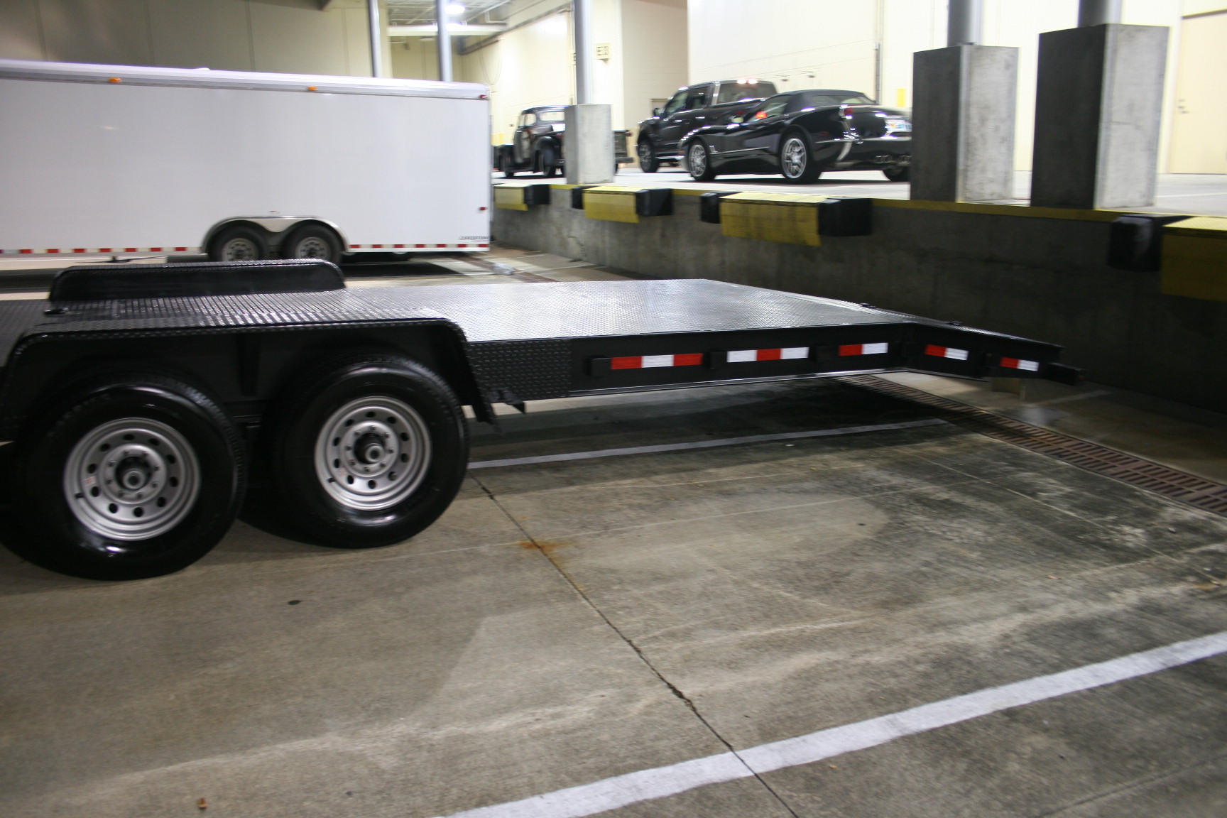 3rd Image of a 2019 DOWN TO EARTH CAR HAULER