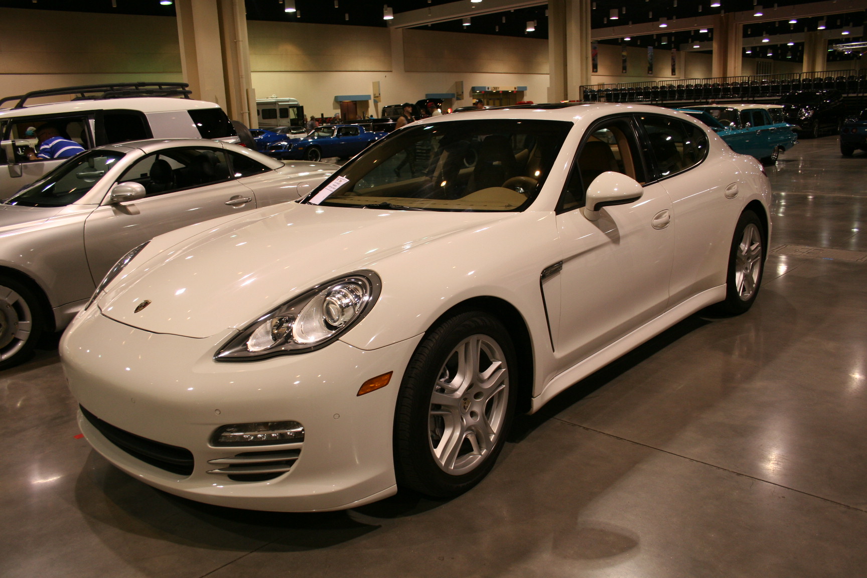 1st Image of a 2011 PORSCHE PANAMERA