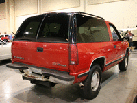 Image 9 of 10 of a 1995 GMC YUKON 1500