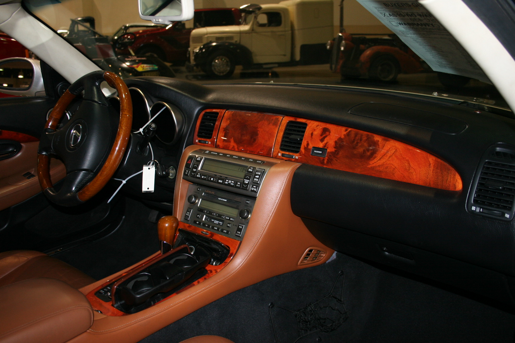 6th Image of a 2002 LEXUS SC 430