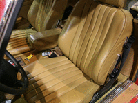 Image 5 of 10 of a 1986 MERCEDES 560SL