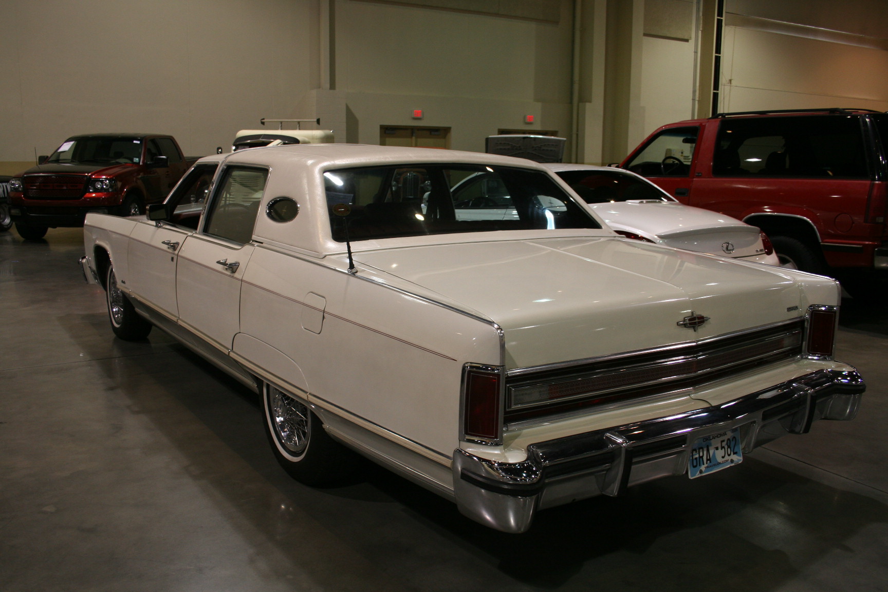 10th Image of a 1977 LINCOLN TOWN CAR