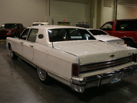 Image 11 of 12 of a 1977 LINCOLN TOWN CAR