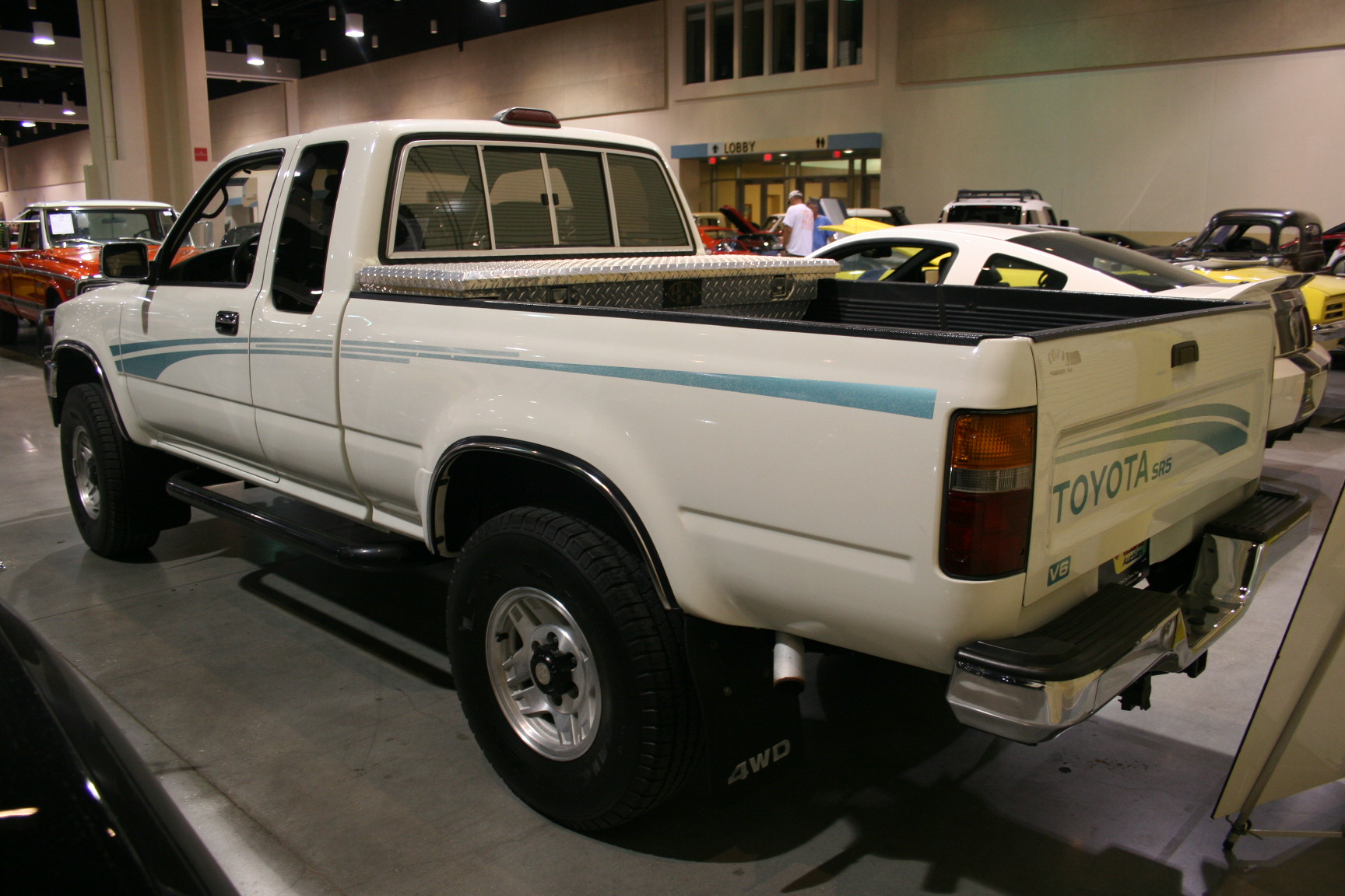 9th Image of a 1994 TOYOTA PICKUP 1/2 TON SR5