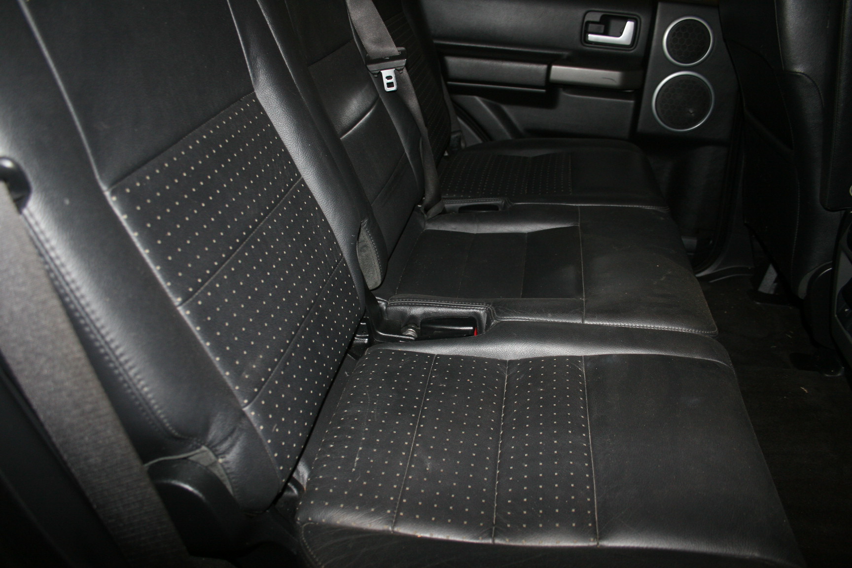 8th Image of a 2006 LAND ROVER LR3 SE