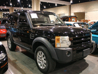 Image 2 of 12 of a 2006 LAND ROVER LR3 SE
