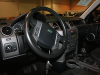 Image 4 of 12 of a 2006 LAND ROVER LR3 SE