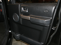 Image 8 of 12 of a 2006 LAND ROVER LR3 SE