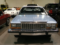 Image 2 of 9 of a 1984 FORD LTD CROWN VICTORIA