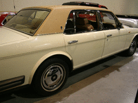 Image 3 of 14 of a 1988 ROLLS ROYCE SILVER SPUR