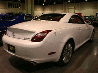 Image 10 of 11 of a 2007 LEXUS SC 430