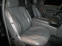 Image 12 of 19 of a 2000 CHEVROLET SILVERADO 1500