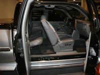 Image 13 of 19 of a 2000 CHEVROLET SILVERADO 1500