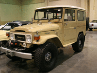 Image 3 of 14 of a 1982 TOYOTA LANDCRUISER