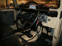 Image 9 of 14 of a 1982 TOYOTA LANDCRUISER