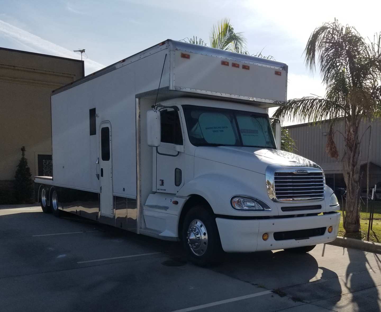 0th Image of a 2006 FREIGHTLINER COLUMBIA CL120