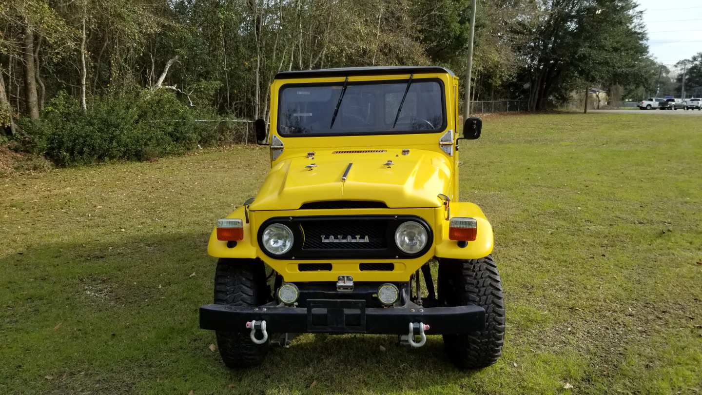 2nd Image of a 1970 TOYOTA FJ 43