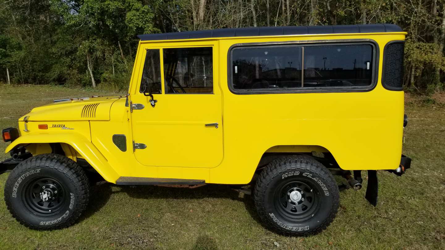 3rd Image of a 1970 TOYOTA FJ 43