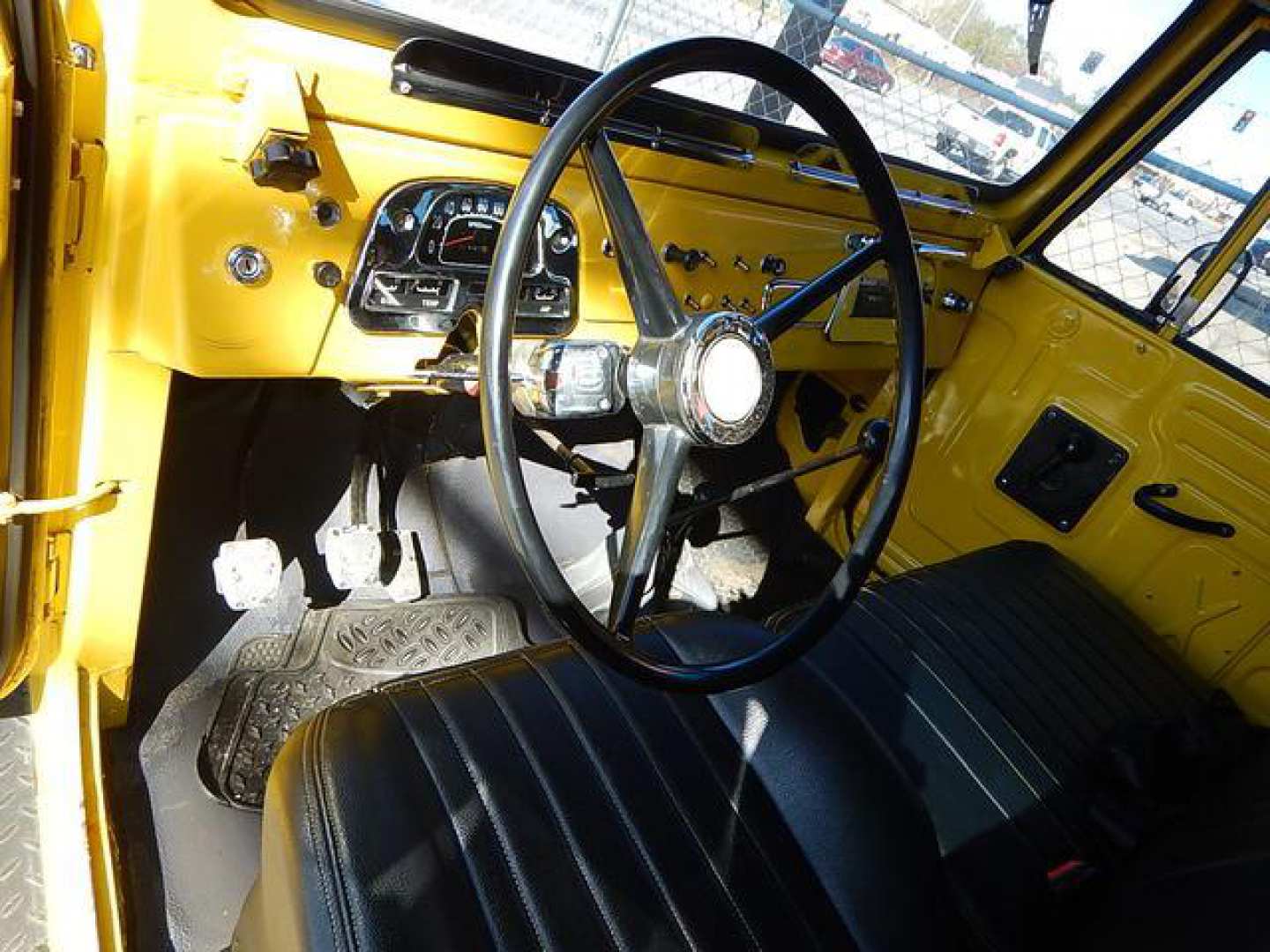 6th Image of a 1970 TOYOTA FJ 43