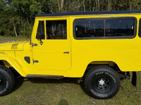 Image 4 of 9 of a 1970 TOYOTA FJ 43