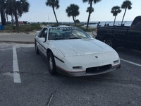 Image 4 of 4 of a 1984 PONTIAC FIERO SE